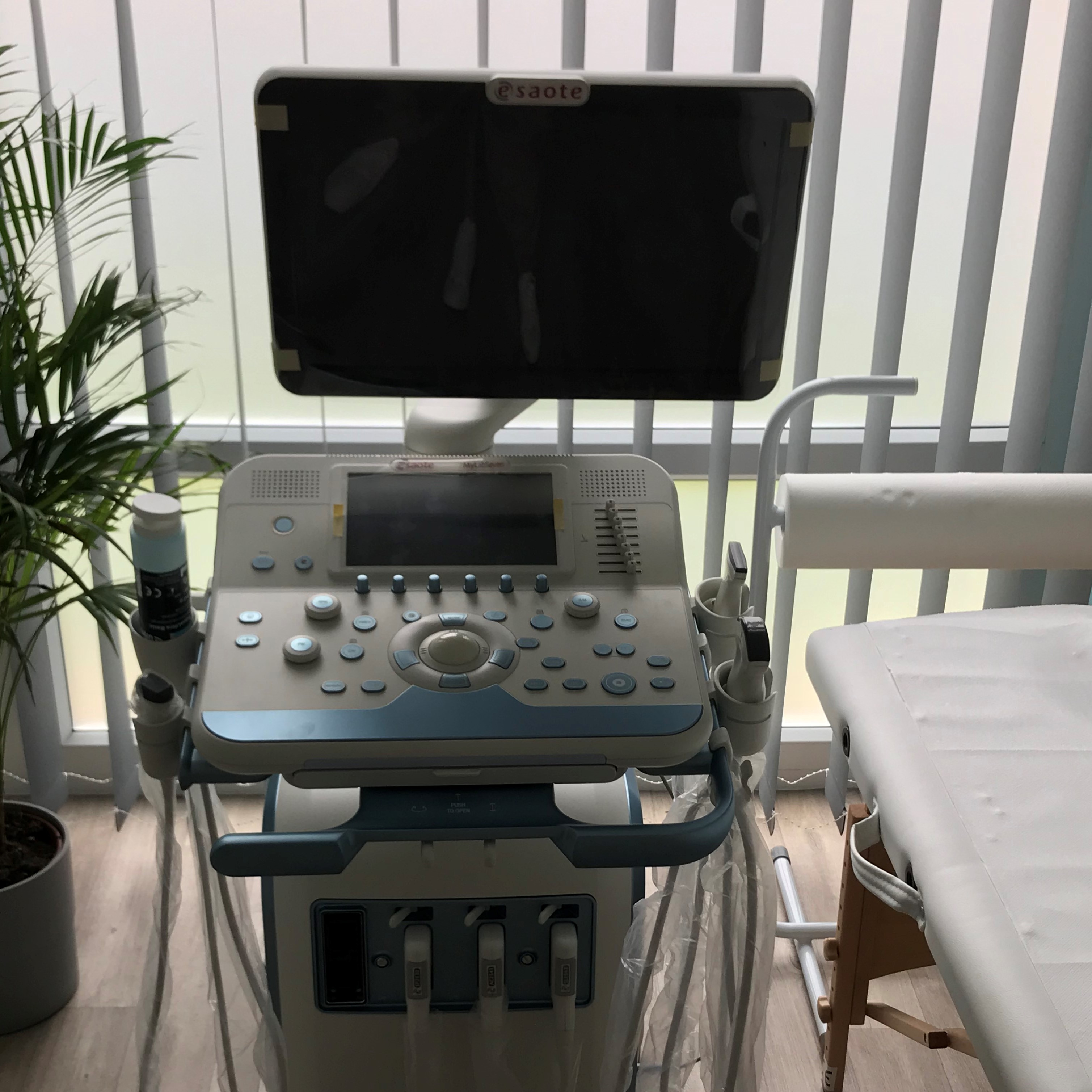 Sztrók-trombozis megelőző szűrőcsomag: Nyaki Doppler ultrahang, és 1 alsó végtag Doppler ultrahang vizsgálata, lelettel, konzultációval az Ultrahang Magyarországnál