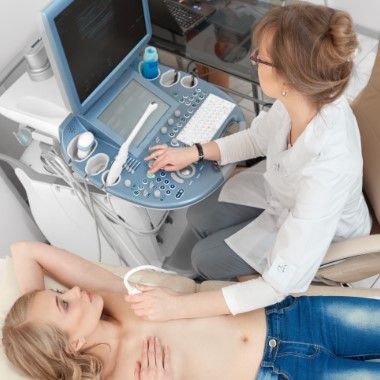 Előzd meg a mellrákot időben: <br />
Emlő ultrahang vizsgálat a Corvin Medical Orvosi Központban (implantátummal is!)