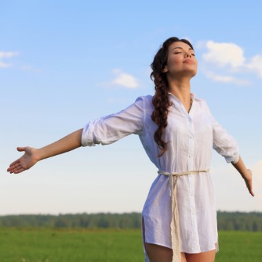 Lélegezz fel a tiszta ionizált Oxigén jótékony erejével! 5 alkalmas oxigénterápia az Arany Nap Életmód Központban